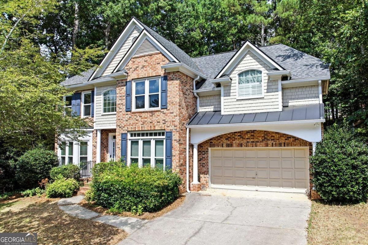 5008 Highland Oaks Court Smyrna - main photo