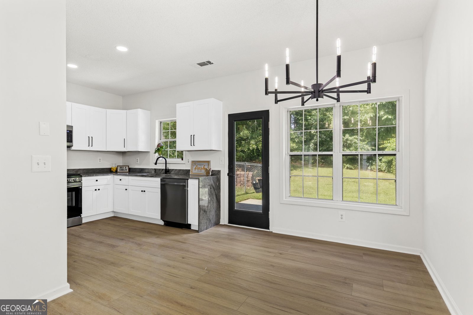 11203 Knotty Pine Hampton - Photo 9
