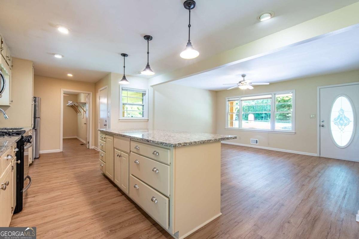 1545 Virginia Place Austell - Photo 6