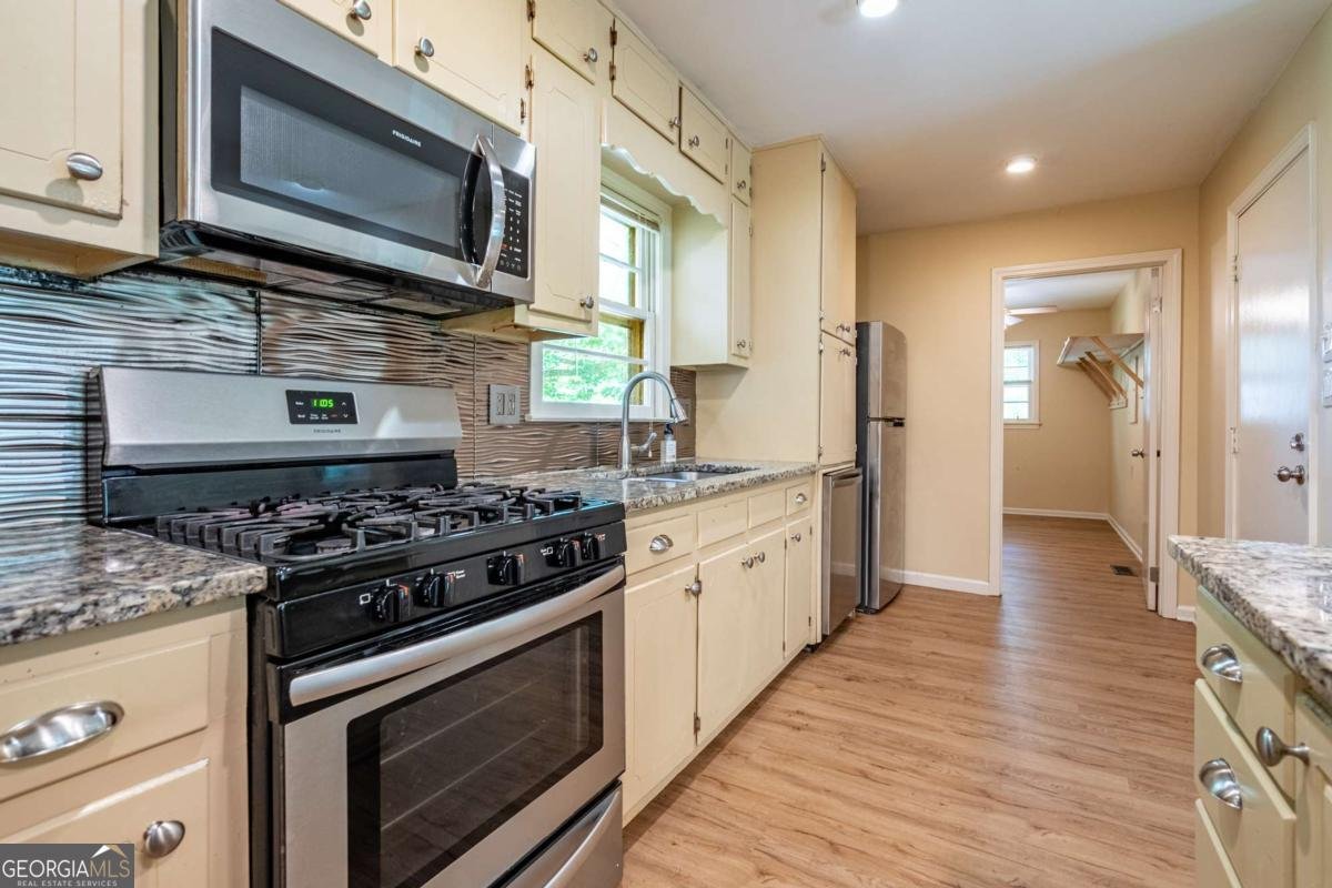 1545 Virginia Place Austell - Photo 7