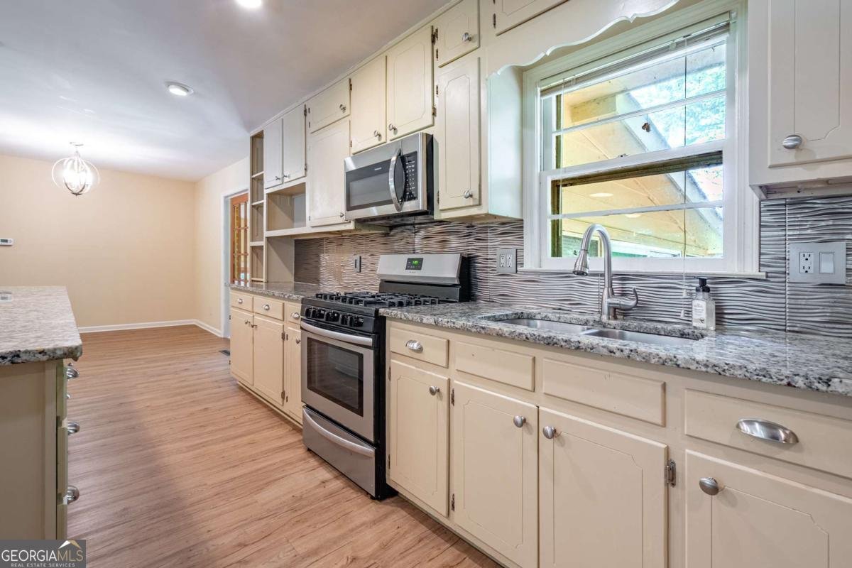 1545 Virginia Place Austell - Photo 8