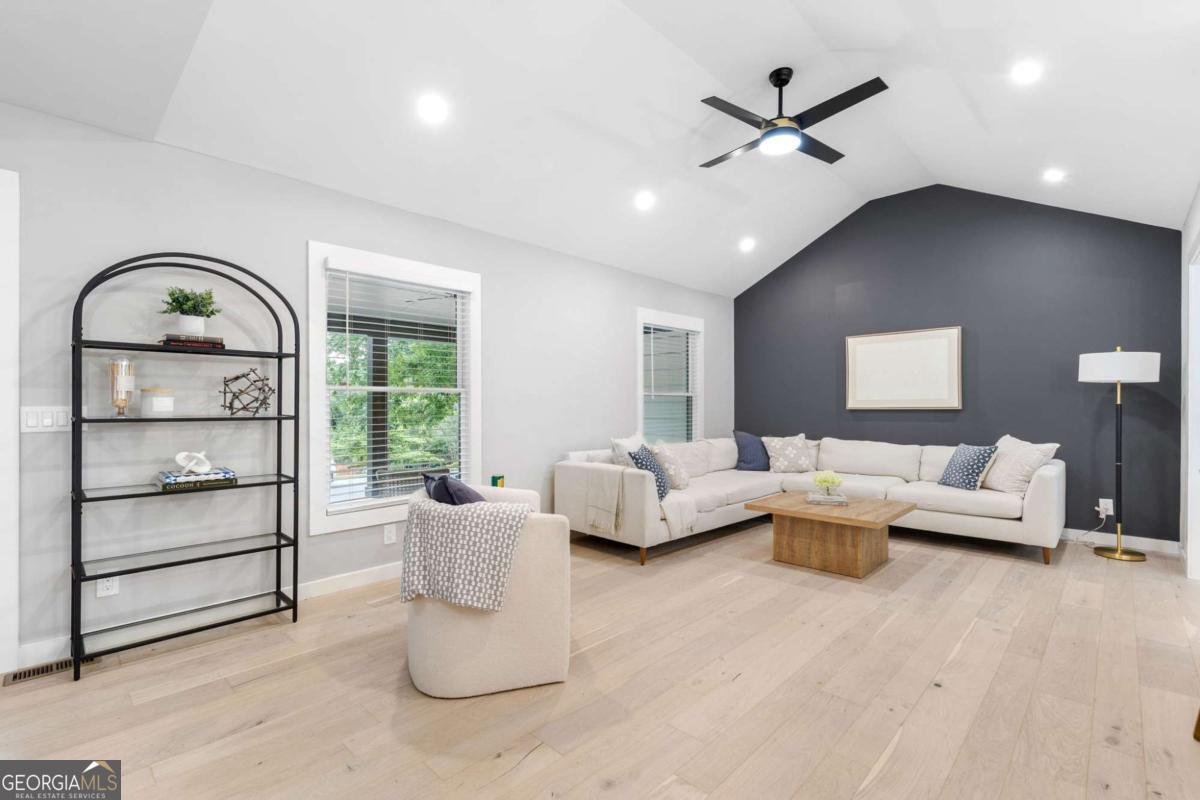 6856 Womack Court Atlanta - Photo 11
