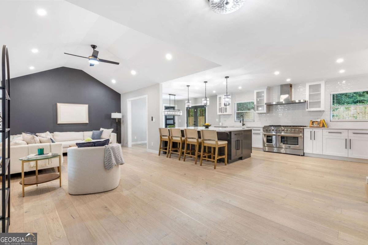 6856 Womack Court Atlanta - Photo 9