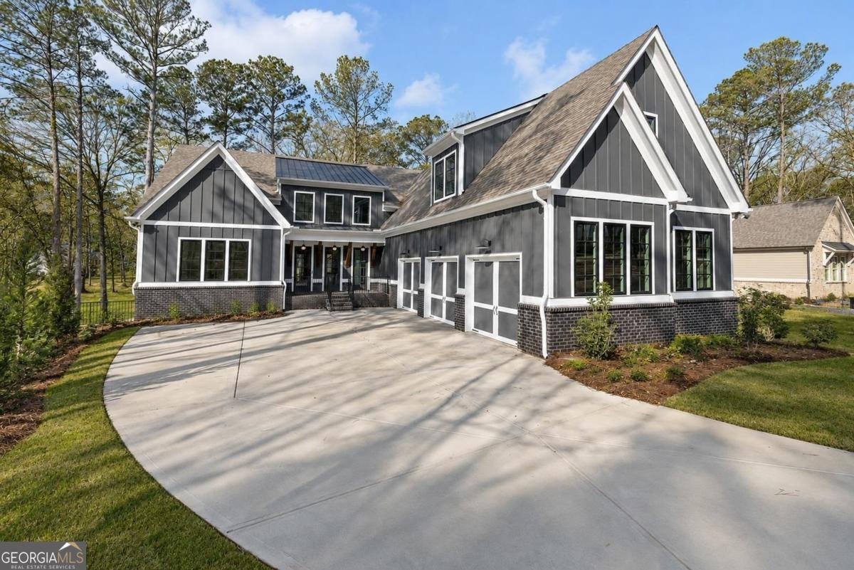 1091 Pinehurst Drive Greensboro - main photo