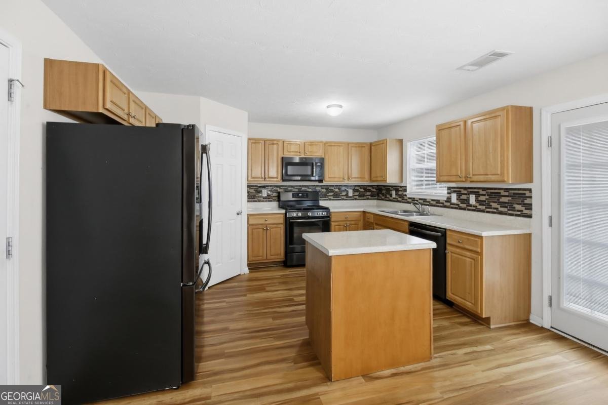95 Carrington Circle Covington - Photo 6
