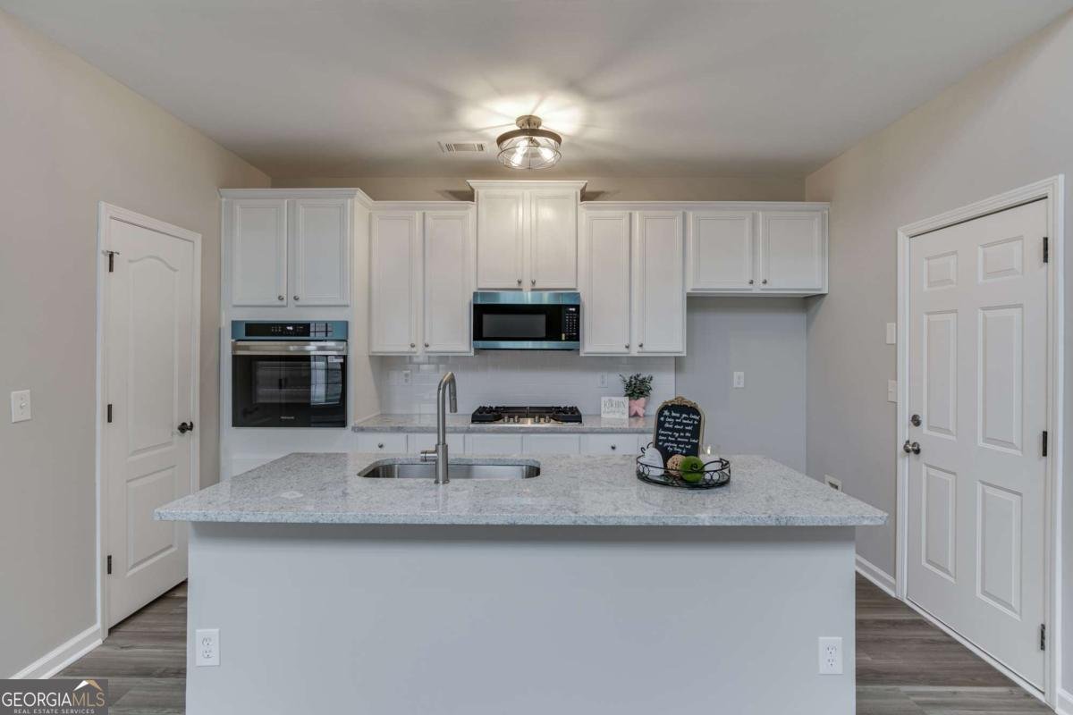 3941 Lake Pass Lane Suwanee - Photo 7