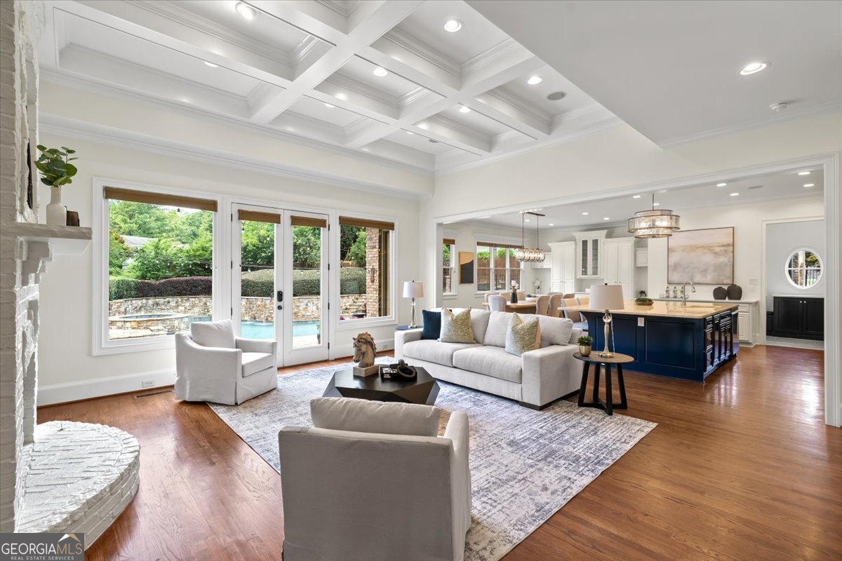 1084 West Nancy Creek Drive Atlanta - Photo 11