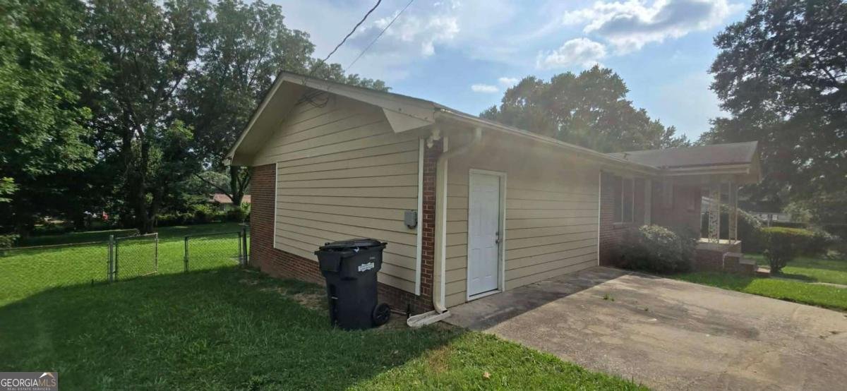 1156 Fayetteville Road Riverdale - Photo 6