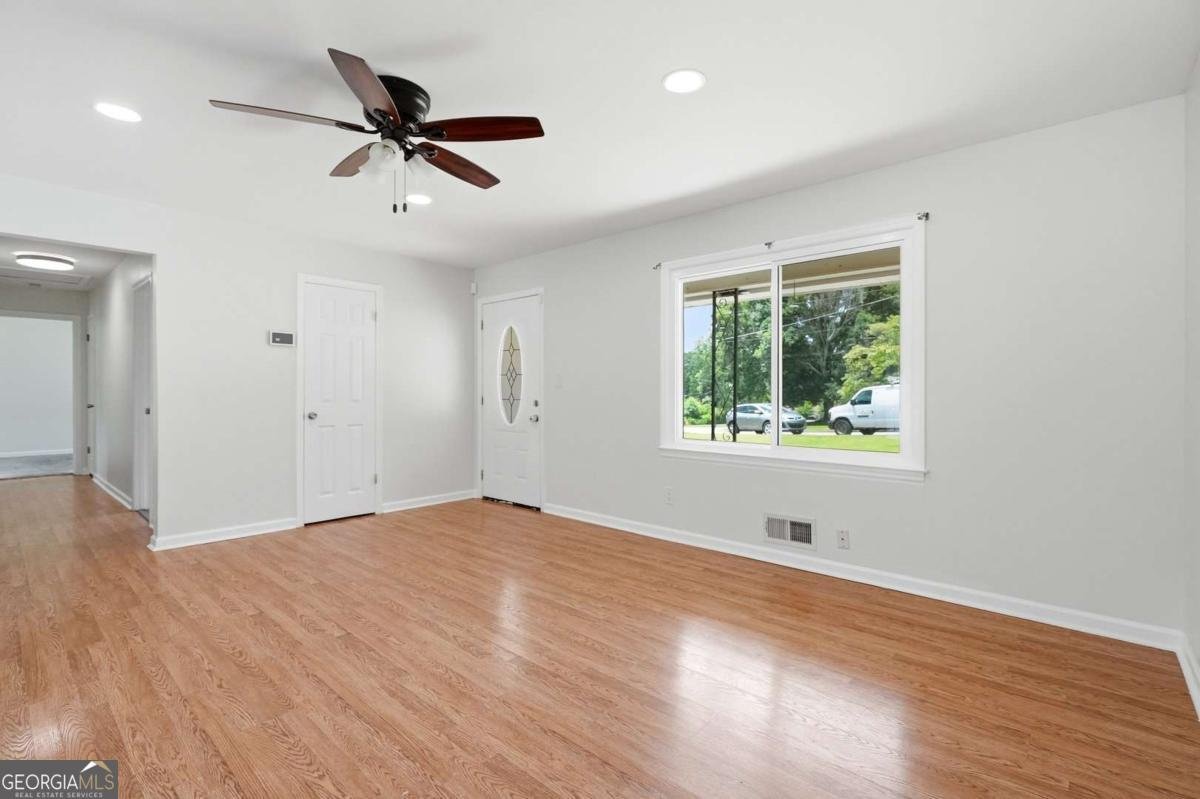 110 Point View Court Tyrone - Photo 8