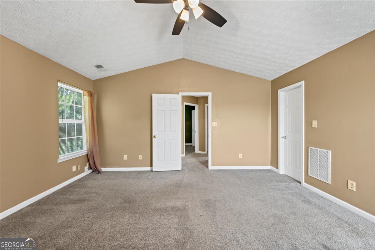 5745 Old Carriage Drive Atlanta - Photo 13
