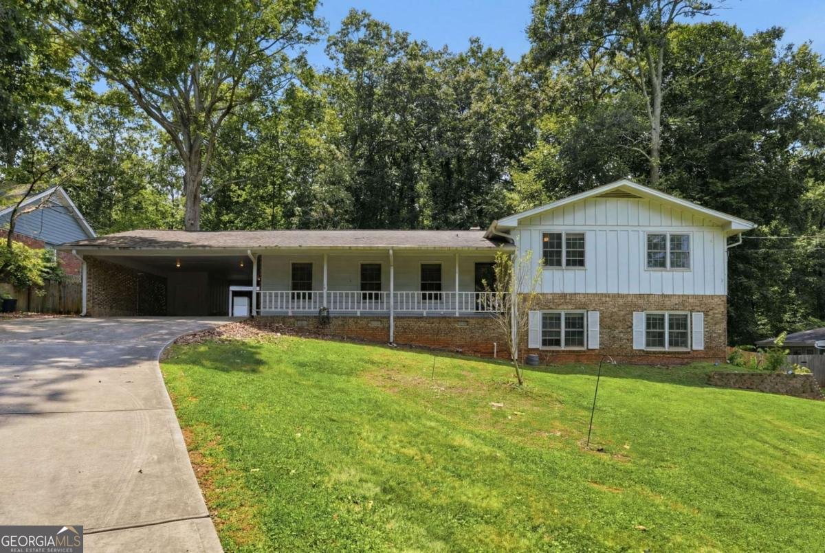 4362 White Oak Drive Buford - main photo