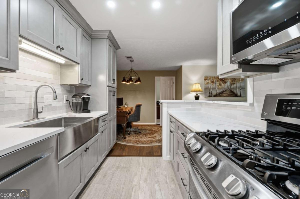 515 Berkeley Woods Drive Duluth - Photo 9