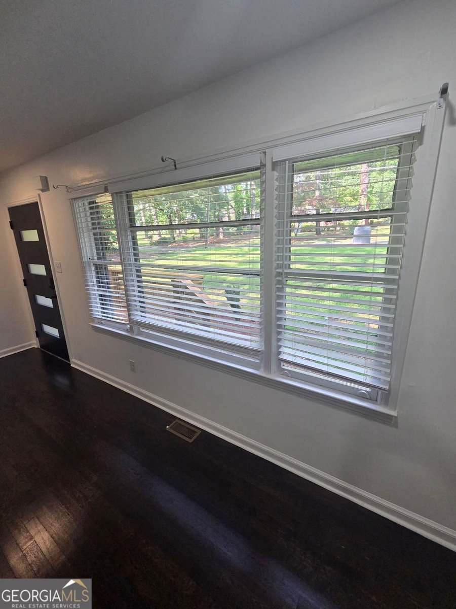 1015 Braemar Avenue Atlanta - Photo 9