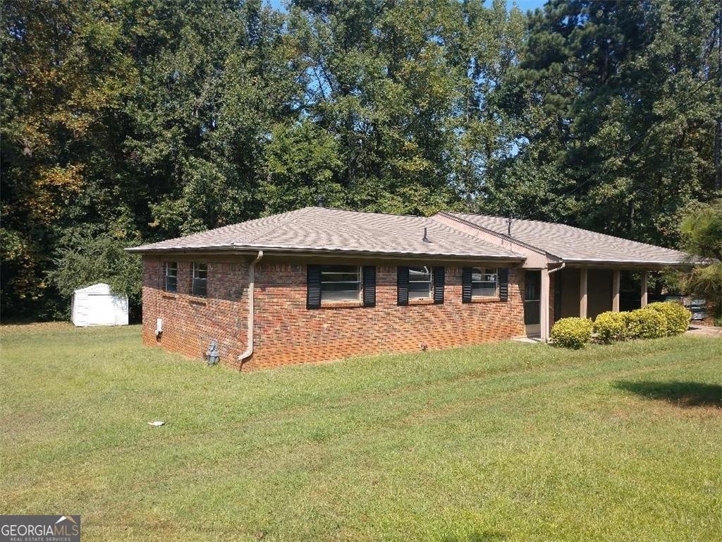 3829 Bright Star Road Douglasville - main photo