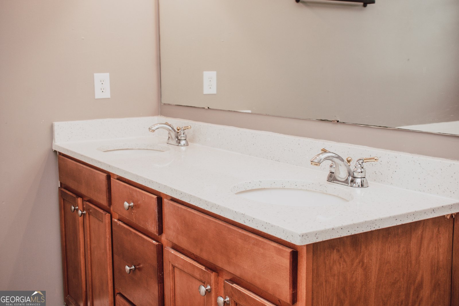 607 Applegate Lane Stockbridge - Photo 10
