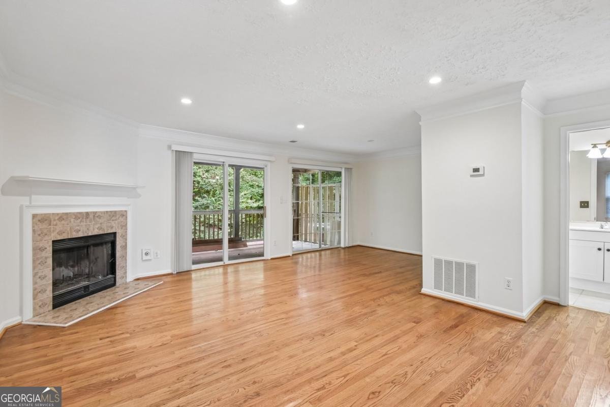 3590 Regency Park Drive Duluth - Photo 6