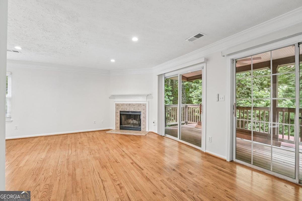 3590 Regency Park Drive Duluth - Photo 7