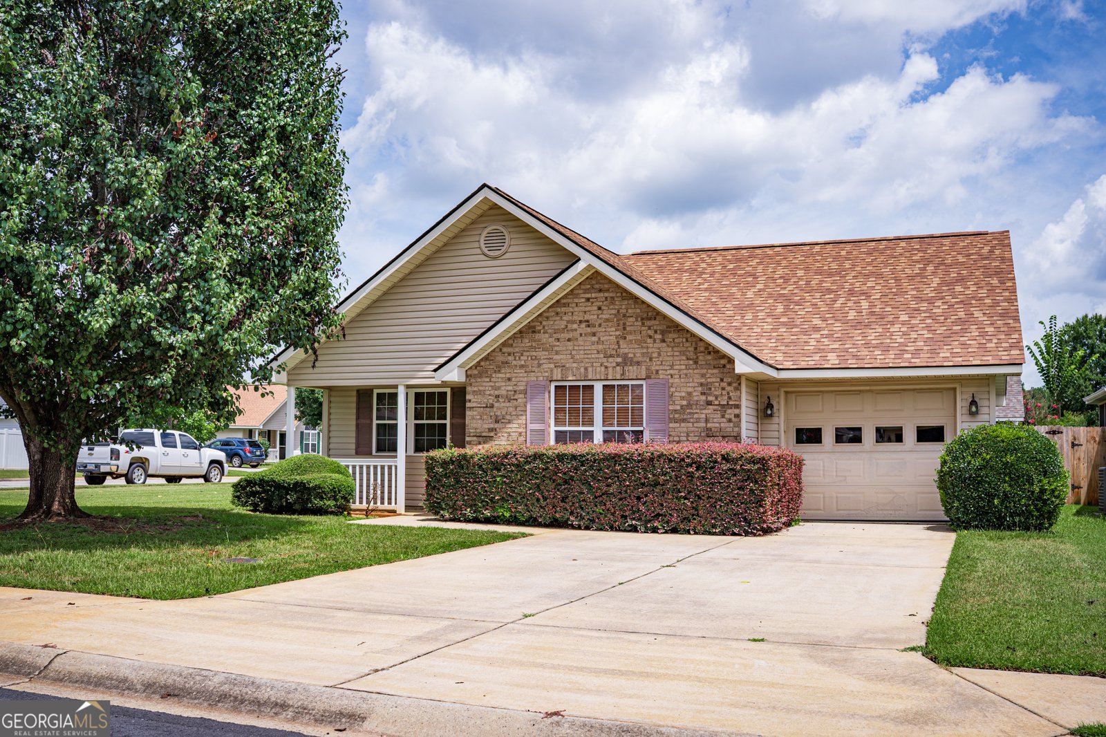 204 Deerfield Circle Warner Robins - main photo