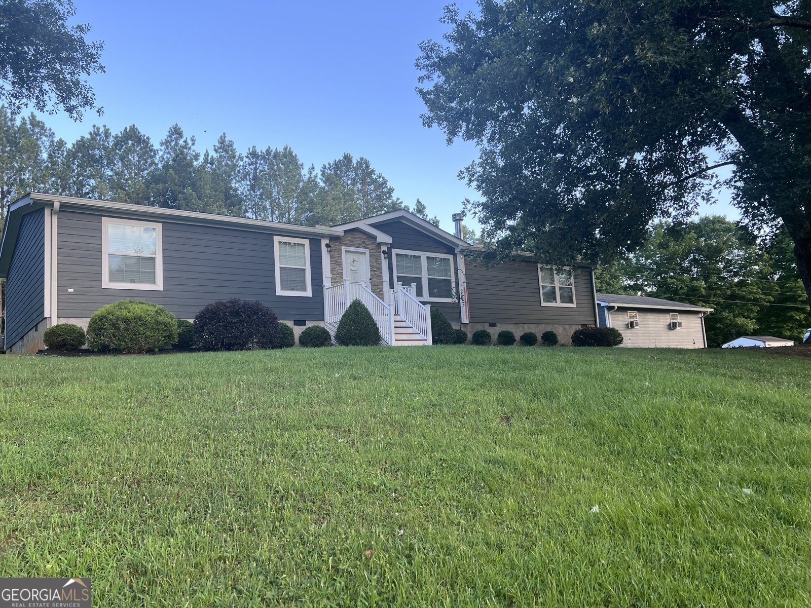 4450 Cleveland Highway Cohutta - main photo