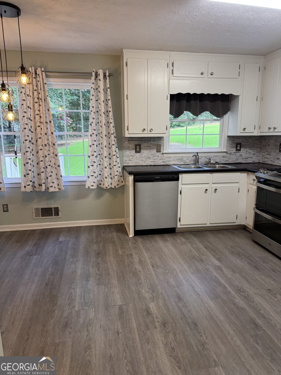 1619 Windy Hill Place Conyers - Photo 8