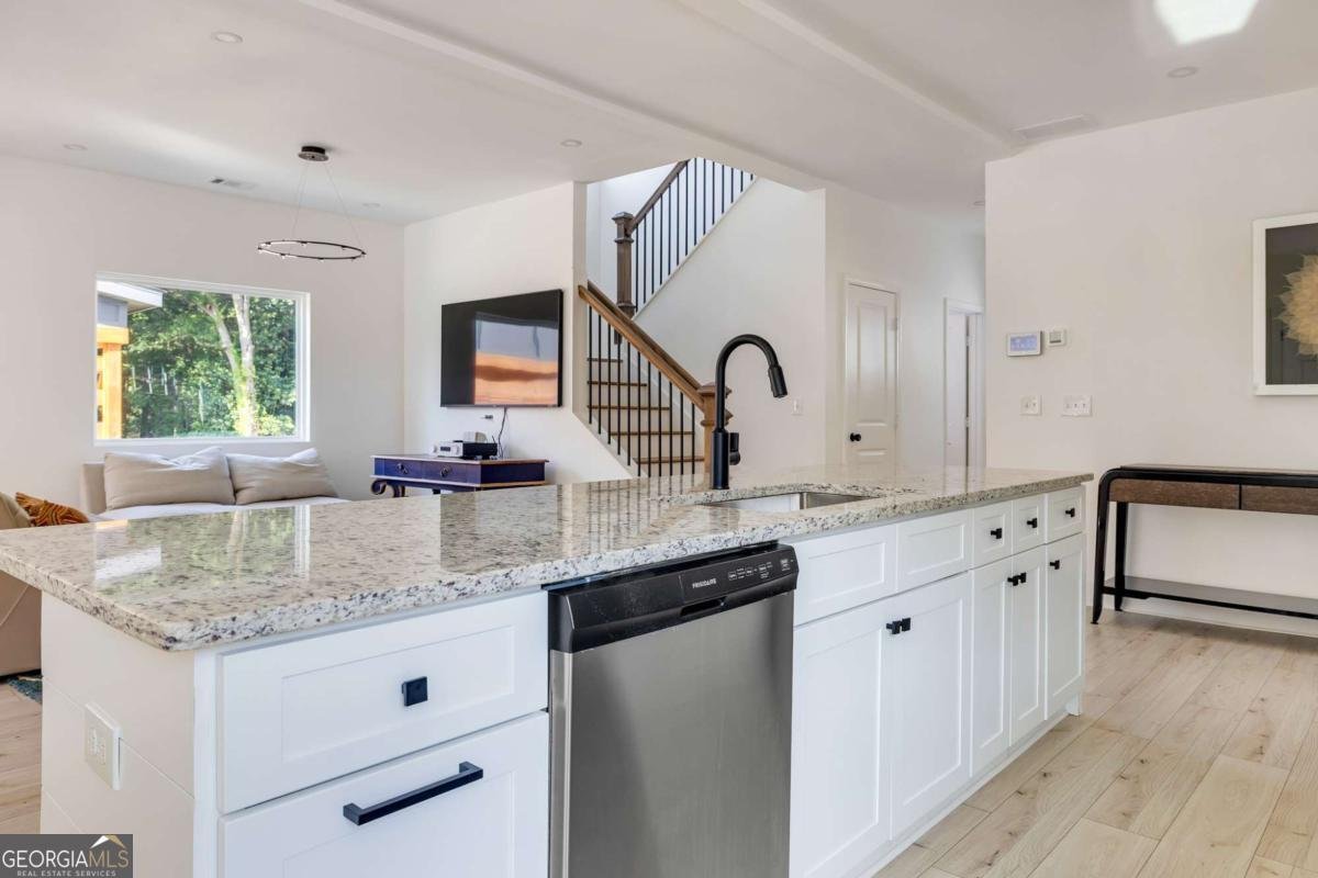 479 Lee Road Mableton - Photo 6