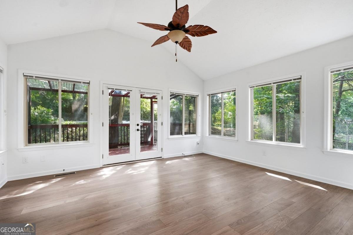 4268 Wellington Hills Lane Snellville - Photo 9