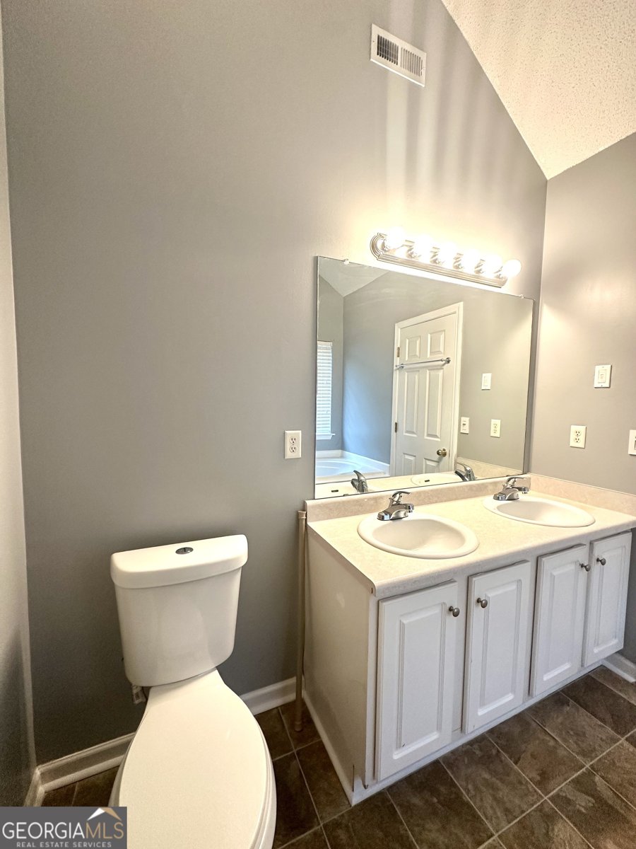1630 Isleworth Circle Atlanta - Photo 14