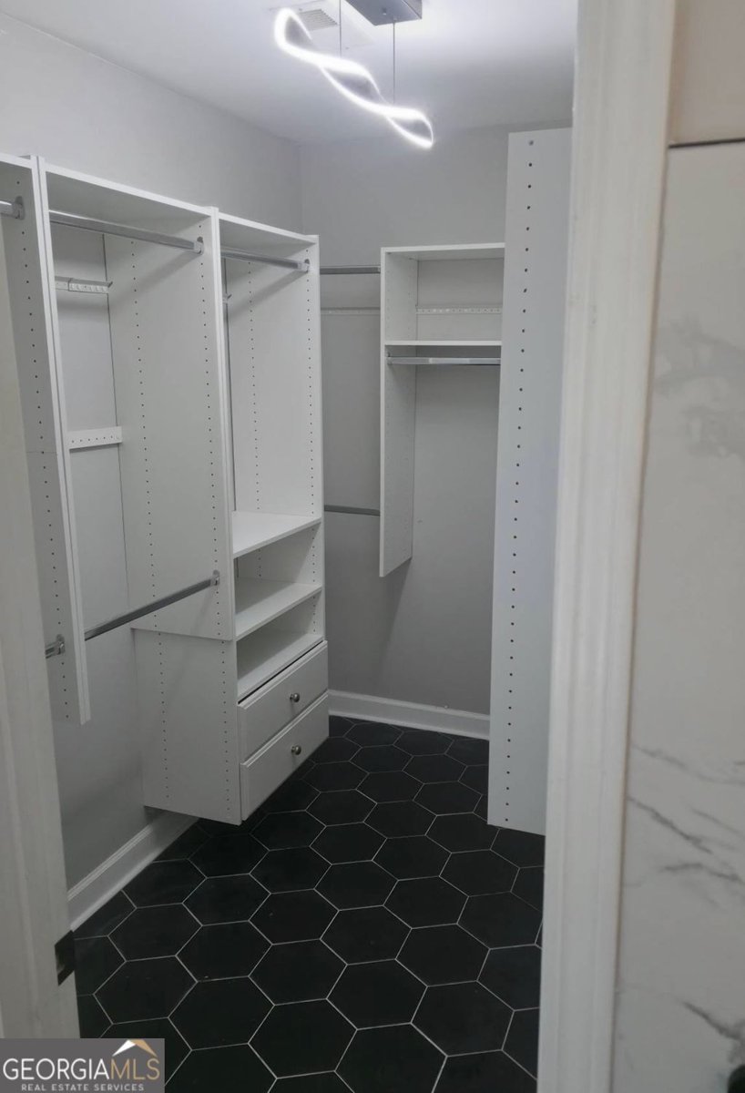2155 Blackhawk Trail Lawrenceville - Photo 11