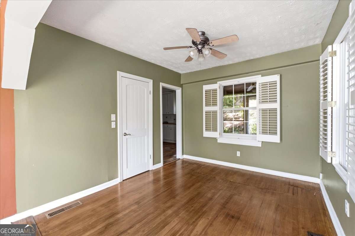2597 Elsinore Street East Point - Photo 11