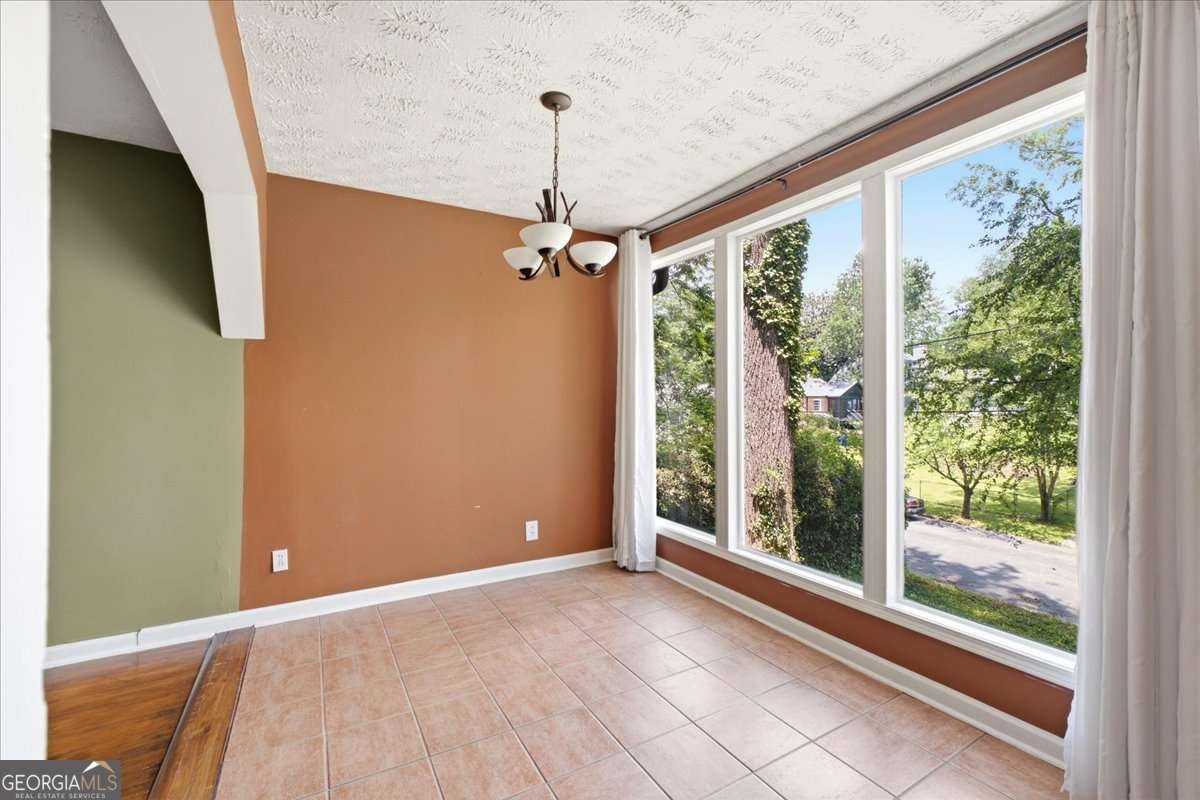 2597 Elsinore Street East Point - Photo 8