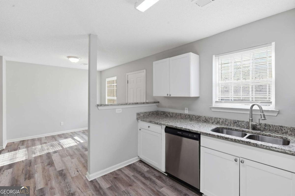 1211 Brookstone Road Atlanta - Photo 10