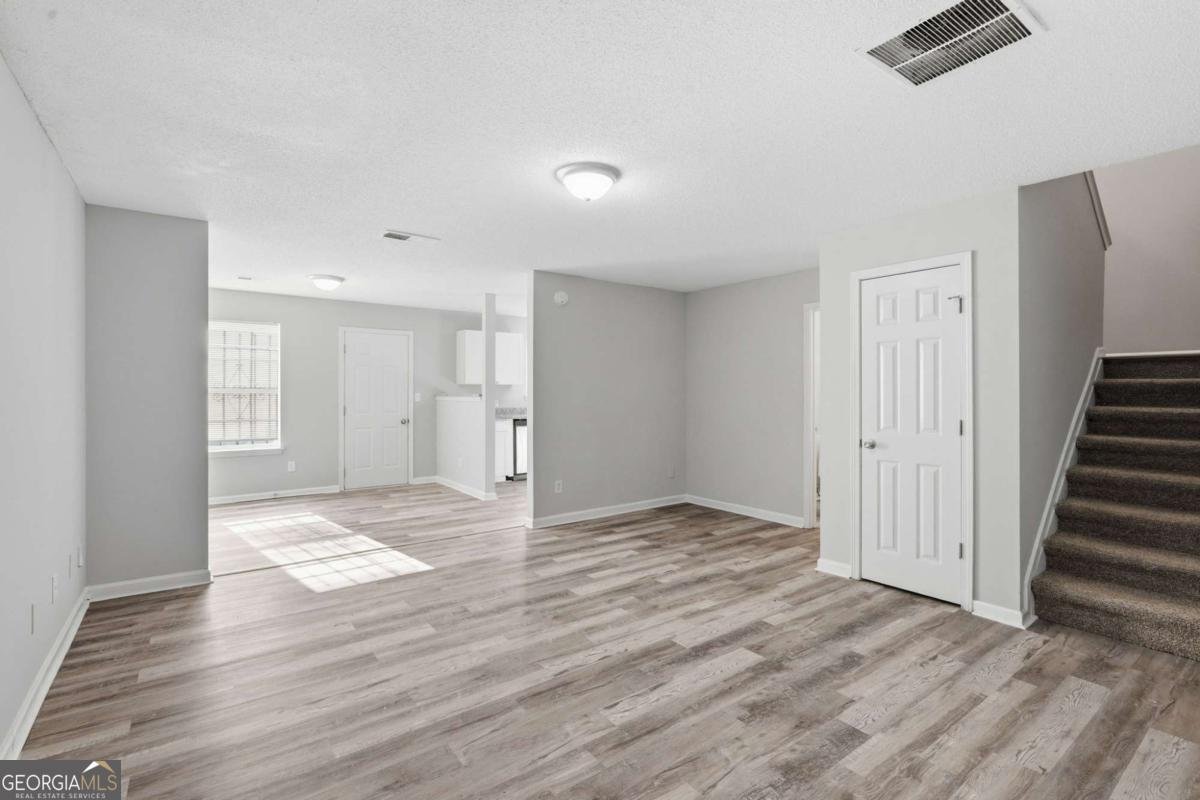 1211 Brookstone Road Atlanta - Photo 6