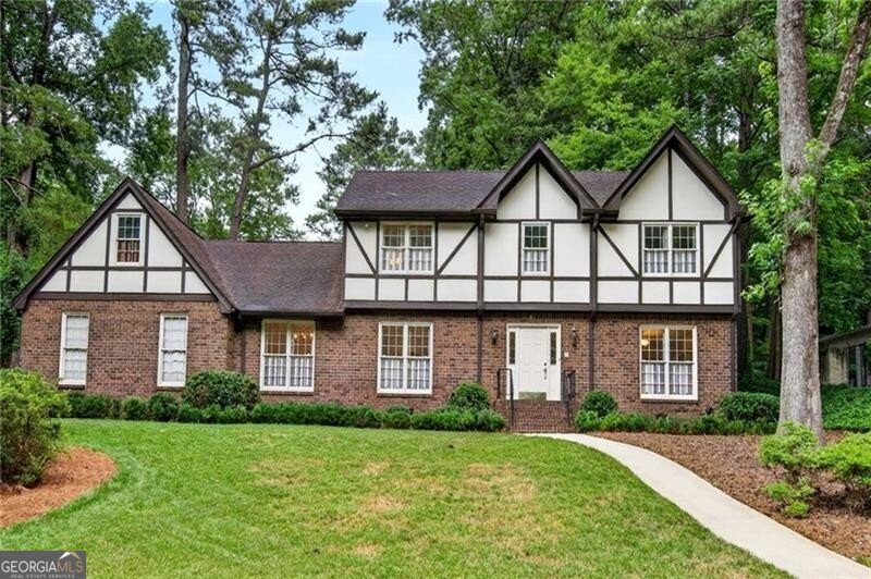 1186 Warrenhall Lane Brookhaven - main photo