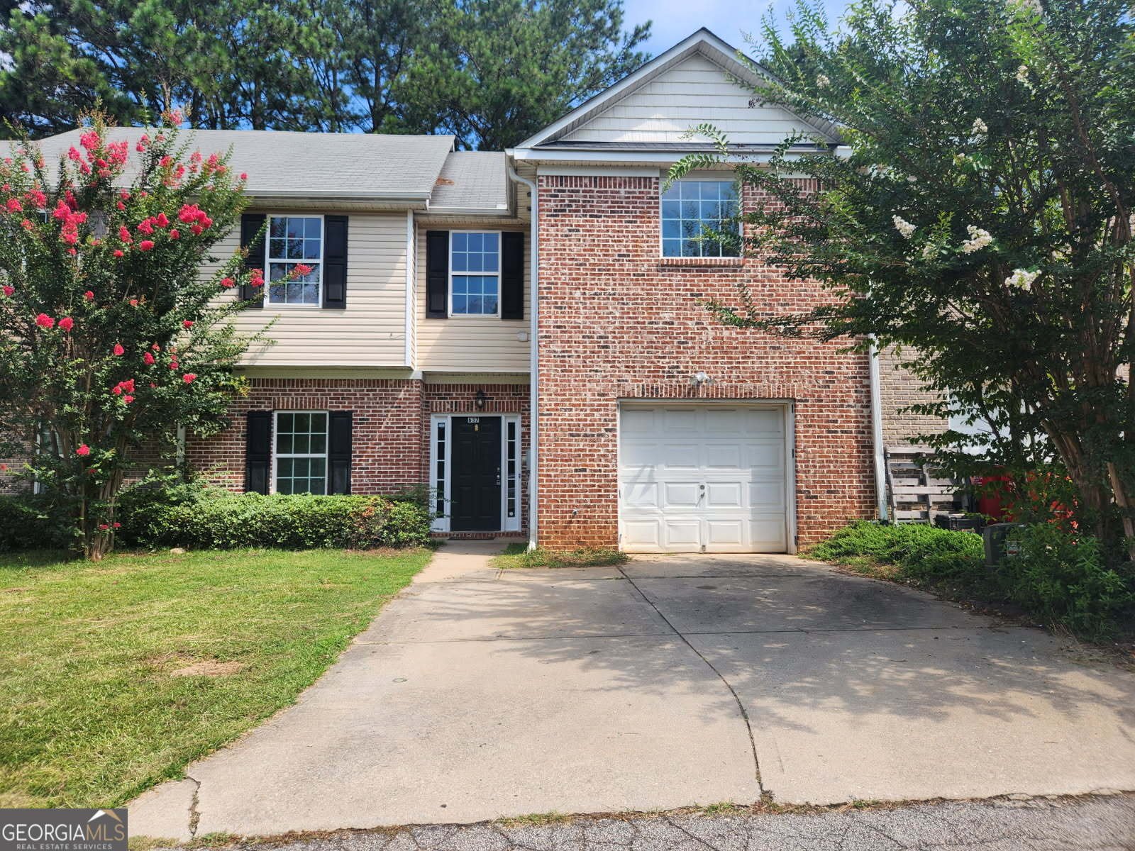 637 Pointe South Parkway Jonesboro - main photo