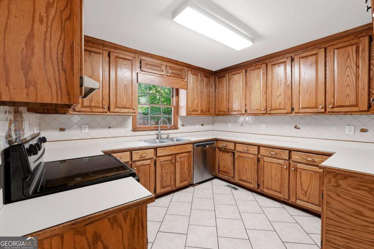 722 Bedrock Run Lawrenceville - Photo 10