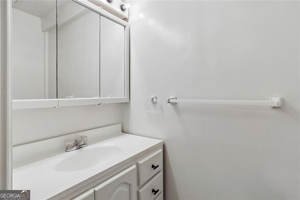 5460 Chanterella Court Lilburn - Photo 22