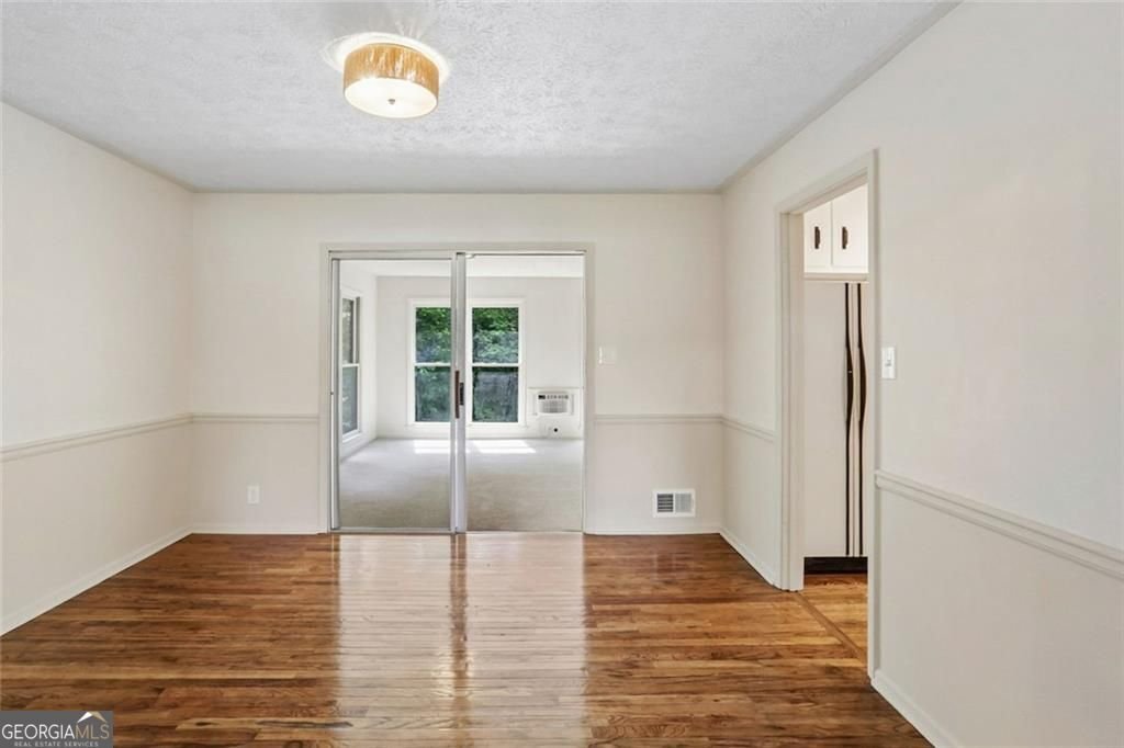 5460 Chanterella Court Lilburn - Photo 8