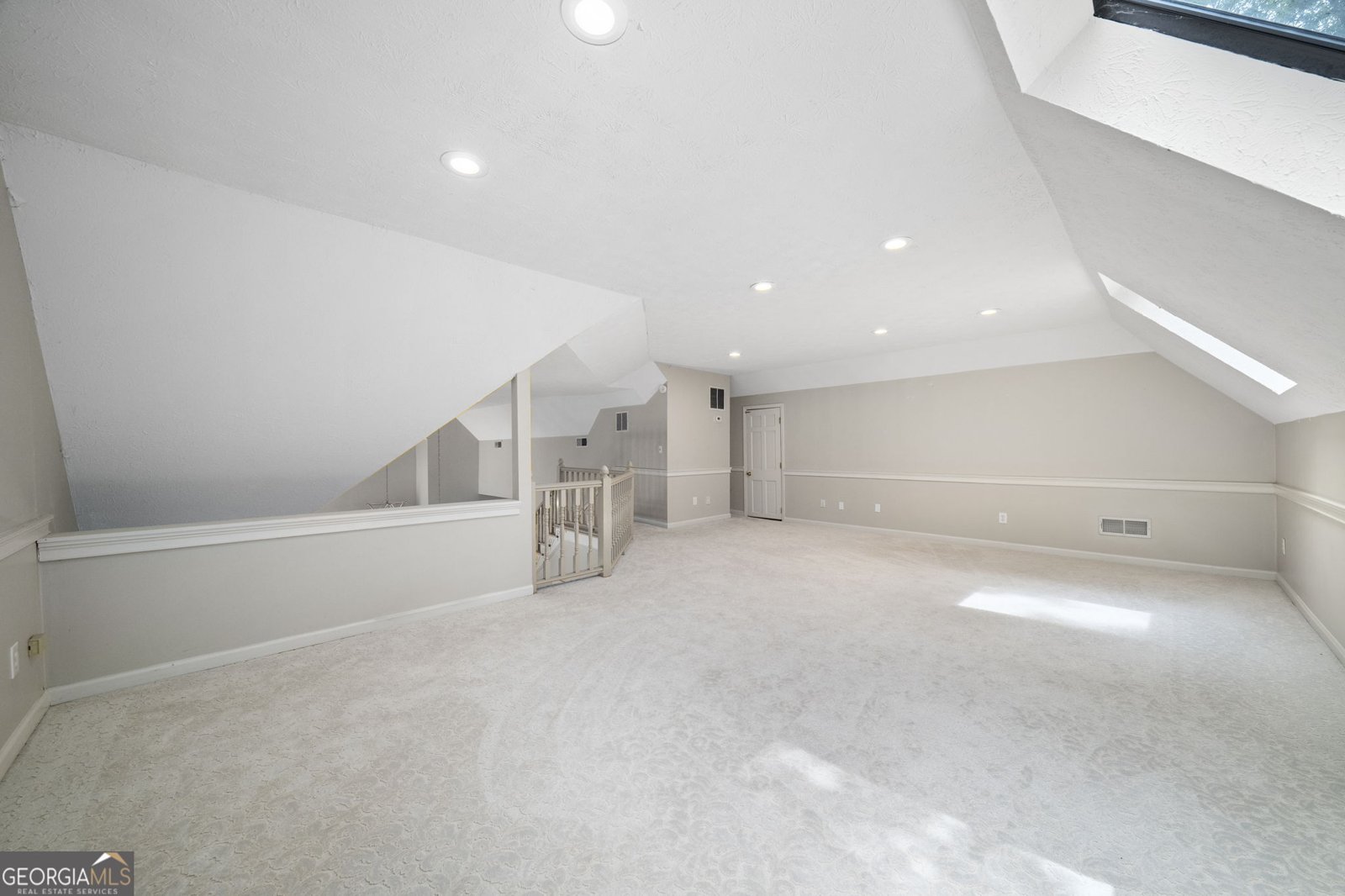 1040 Finnsbury Drive Roswell - Photo 31