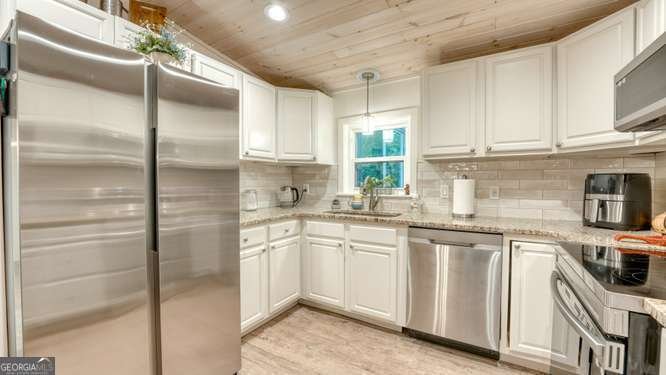 790 Lakeside Drive Blairsville - Photo 18