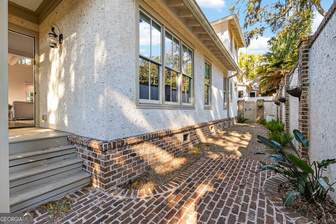 1030 Village Oaks Lane St. Simons - Photo 8