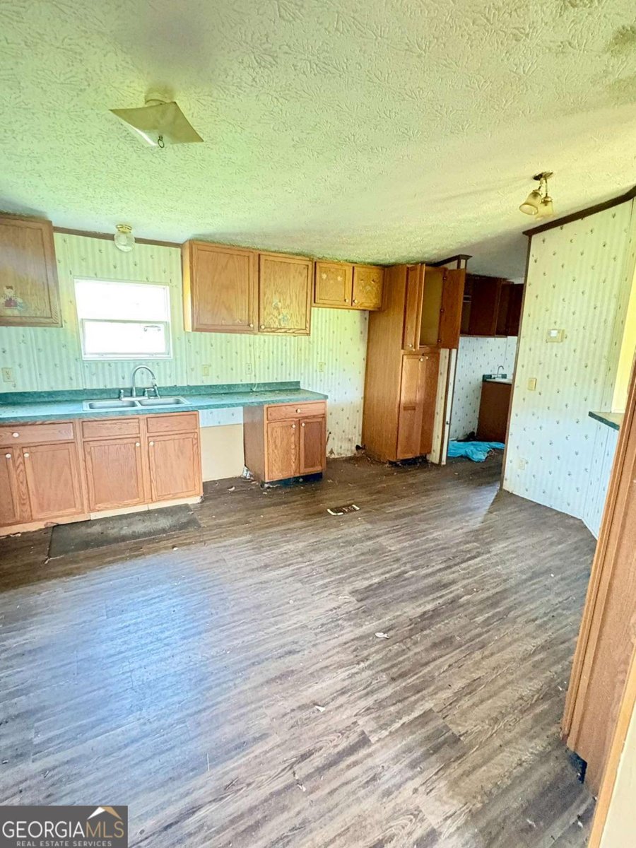 1099 Swain Road Commerce - Photo 18
