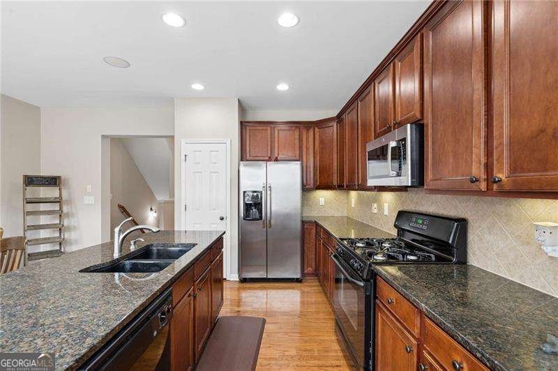 503 Grove Field Court Suwanee - Photo 20