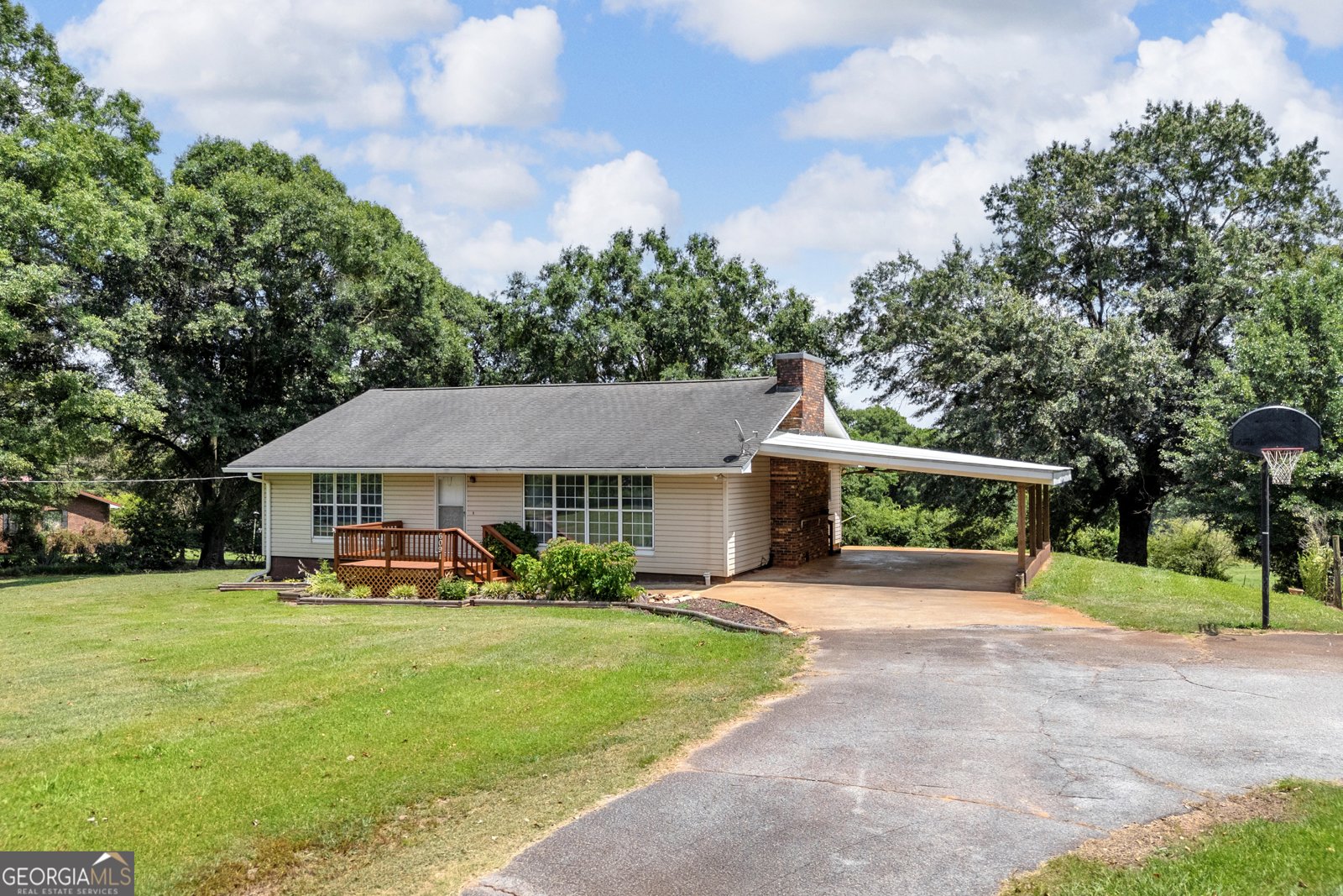 6091 Stone Bridge Road Carnesville - main photo