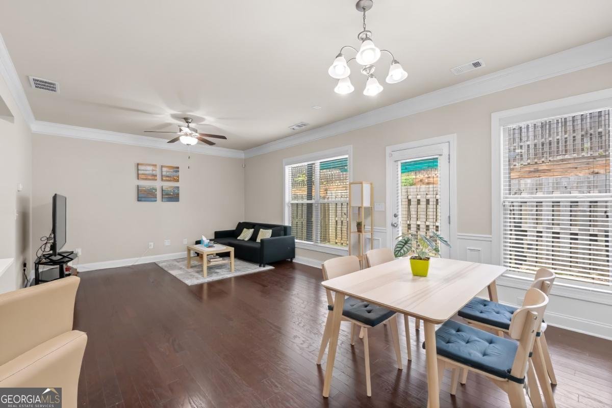 2573 Parkwood Cove Drive Atlanta - Photo 11