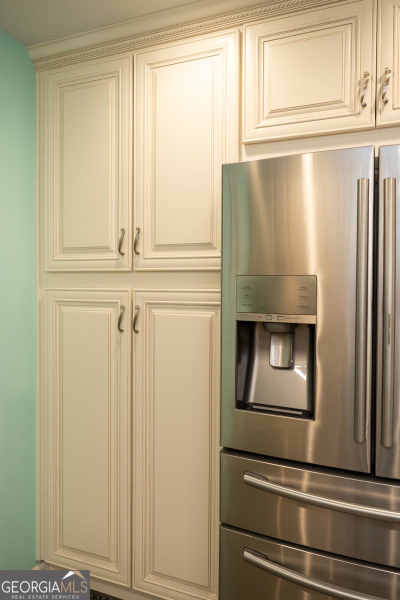 122 Colonial Court Lagrange - Photo 32