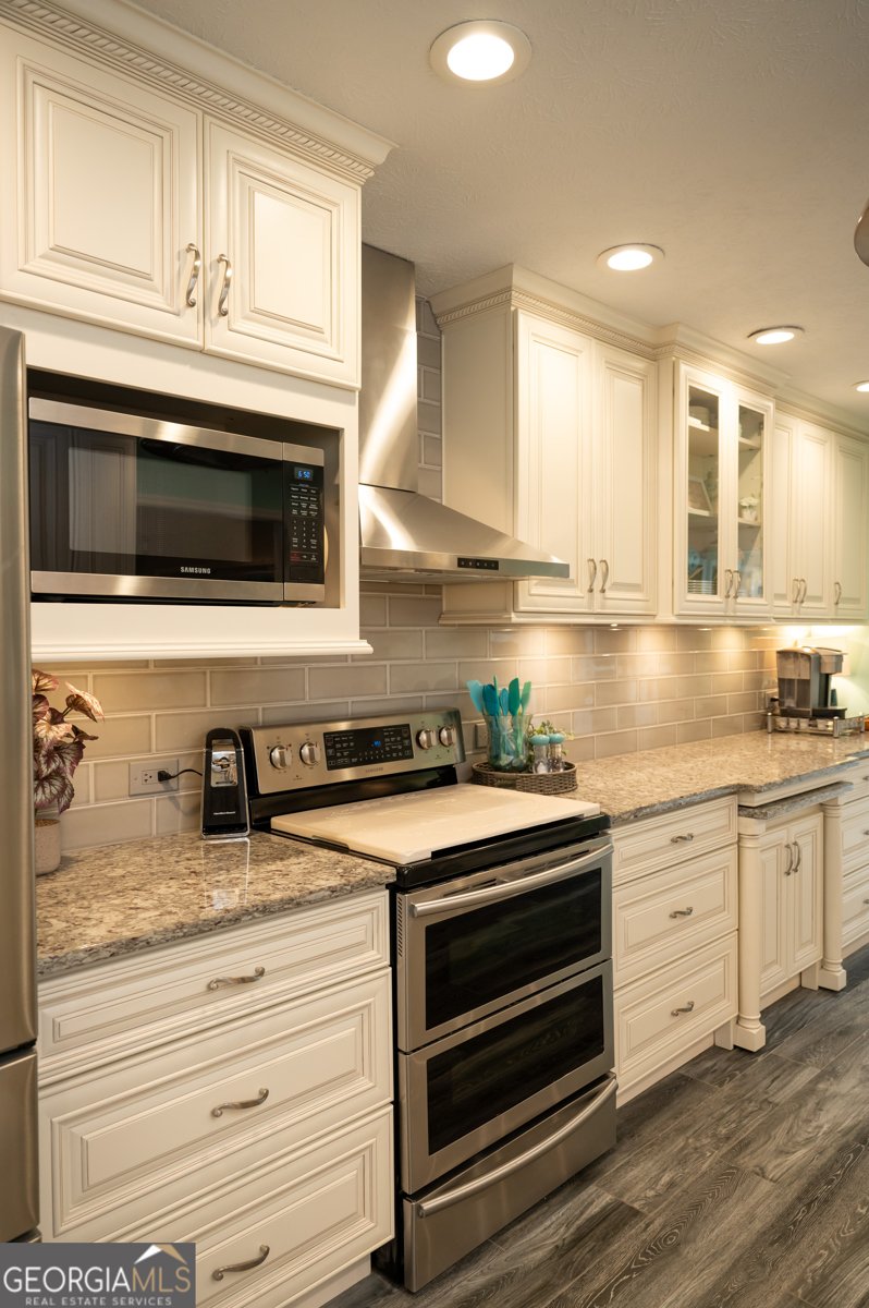 122 Colonial Court Lagrange - Photo 33