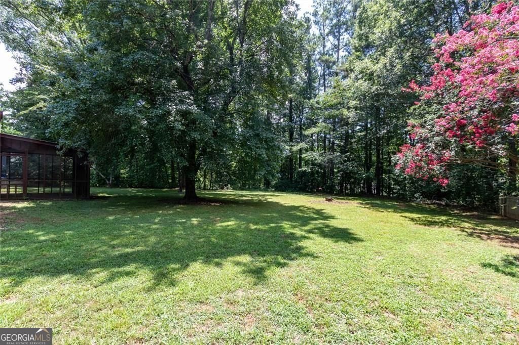 423 Dartmoor Drive Marietta - Photo 8