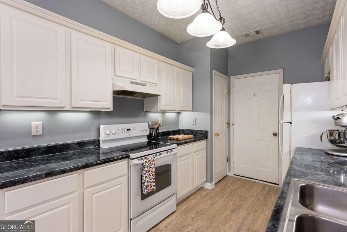 3646 Lantern Crest Cove Scottdale - Photo 17
