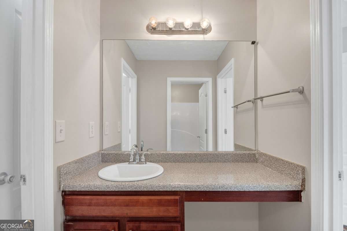 4425 Grove Lake Court Loganville - Photo 32