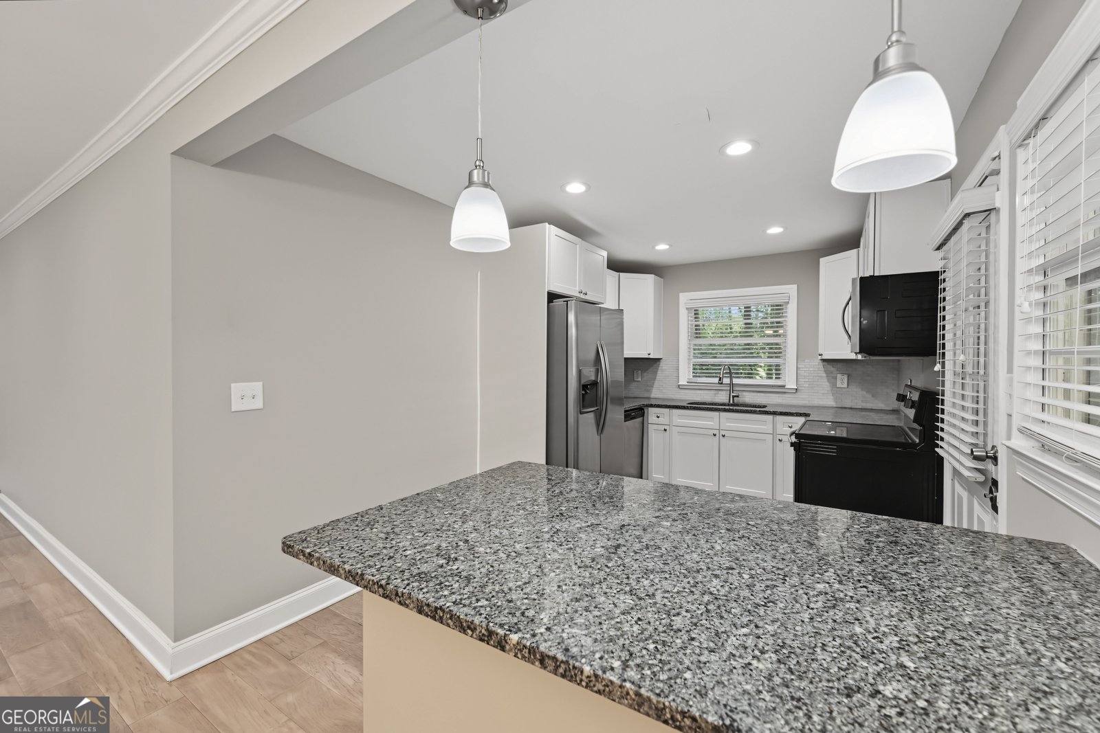 2462 Macon Drive Atlanta - Photo 10